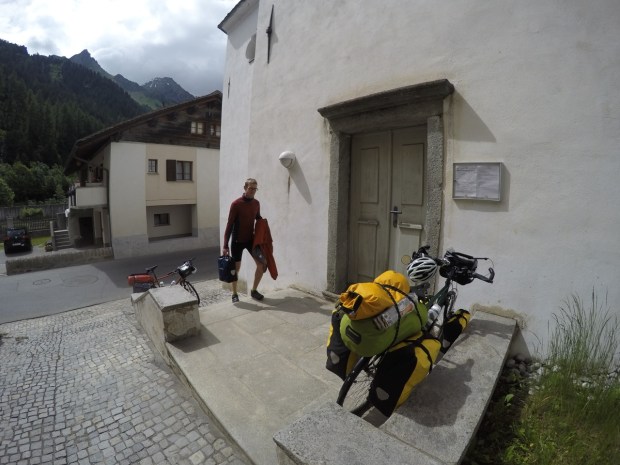 Don't leave the bike there Dave!