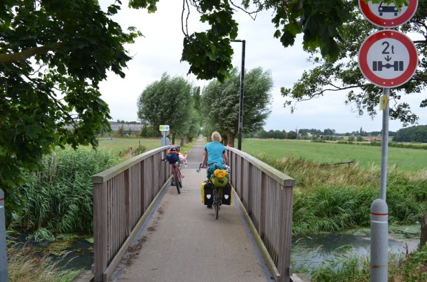 Border into the Netherlands