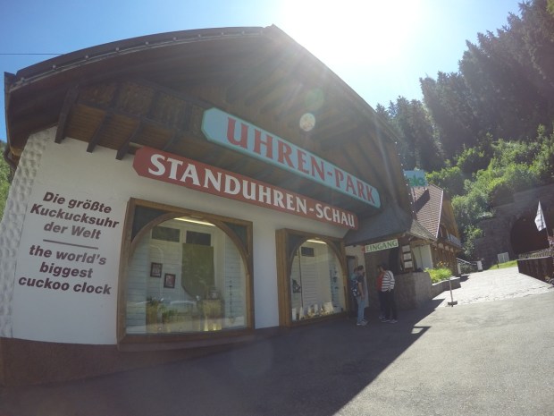 Giant clock here (I mean inside, where you have to pay)